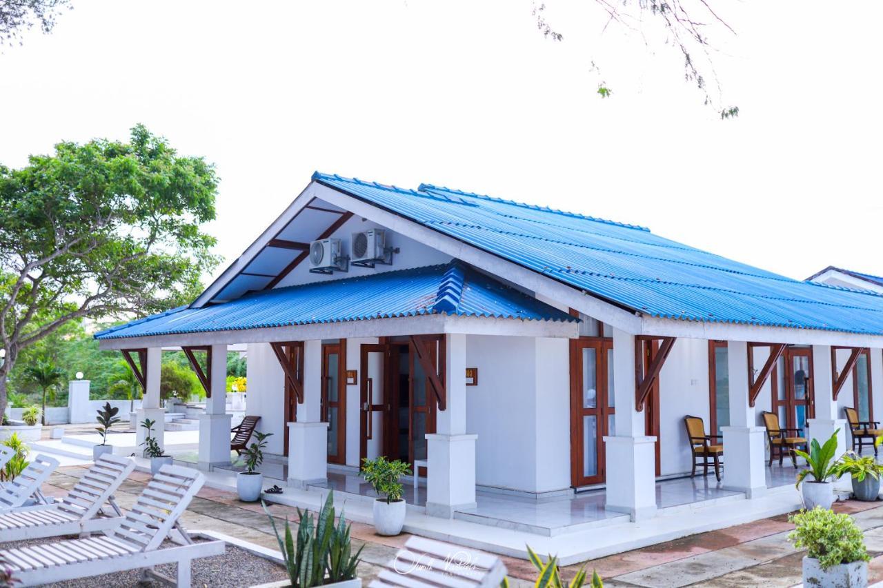 Ceylonta Beach Resort And Spa Hambantota Bagian luar foto