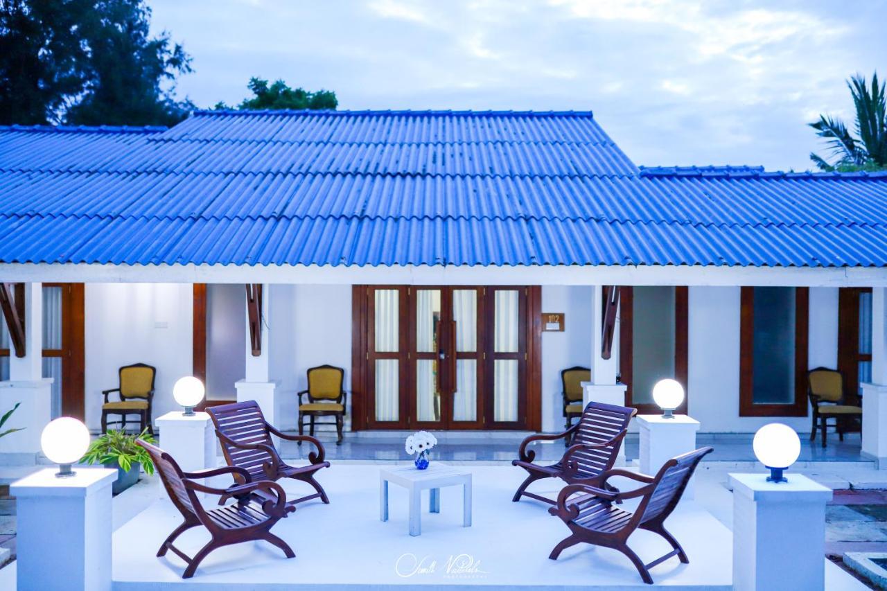 Ceylonta Beach Resort And Spa Hambantota Bagian luar foto
