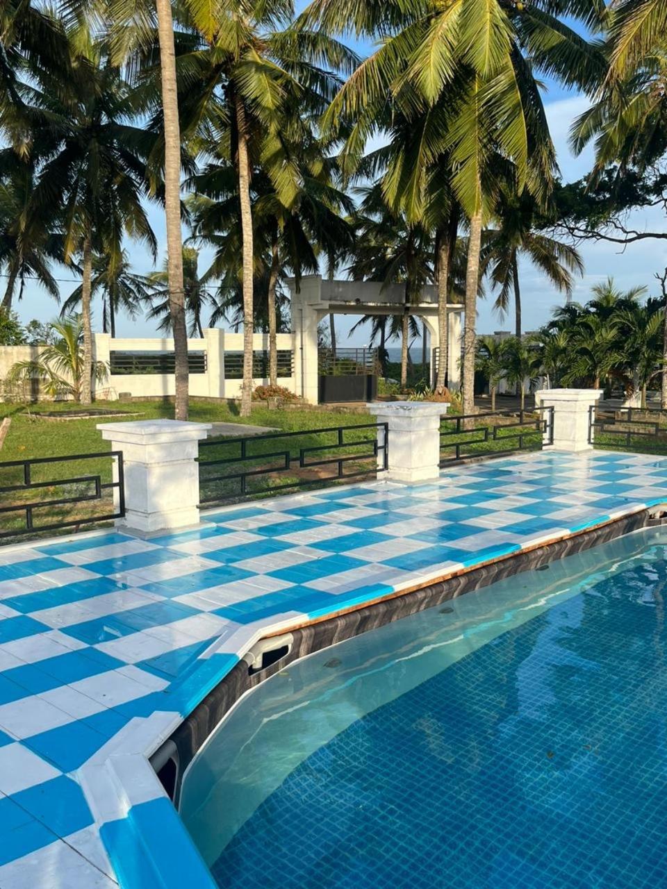 Ceylonta Beach Resort And Spa Hambantota Bagian luar foto