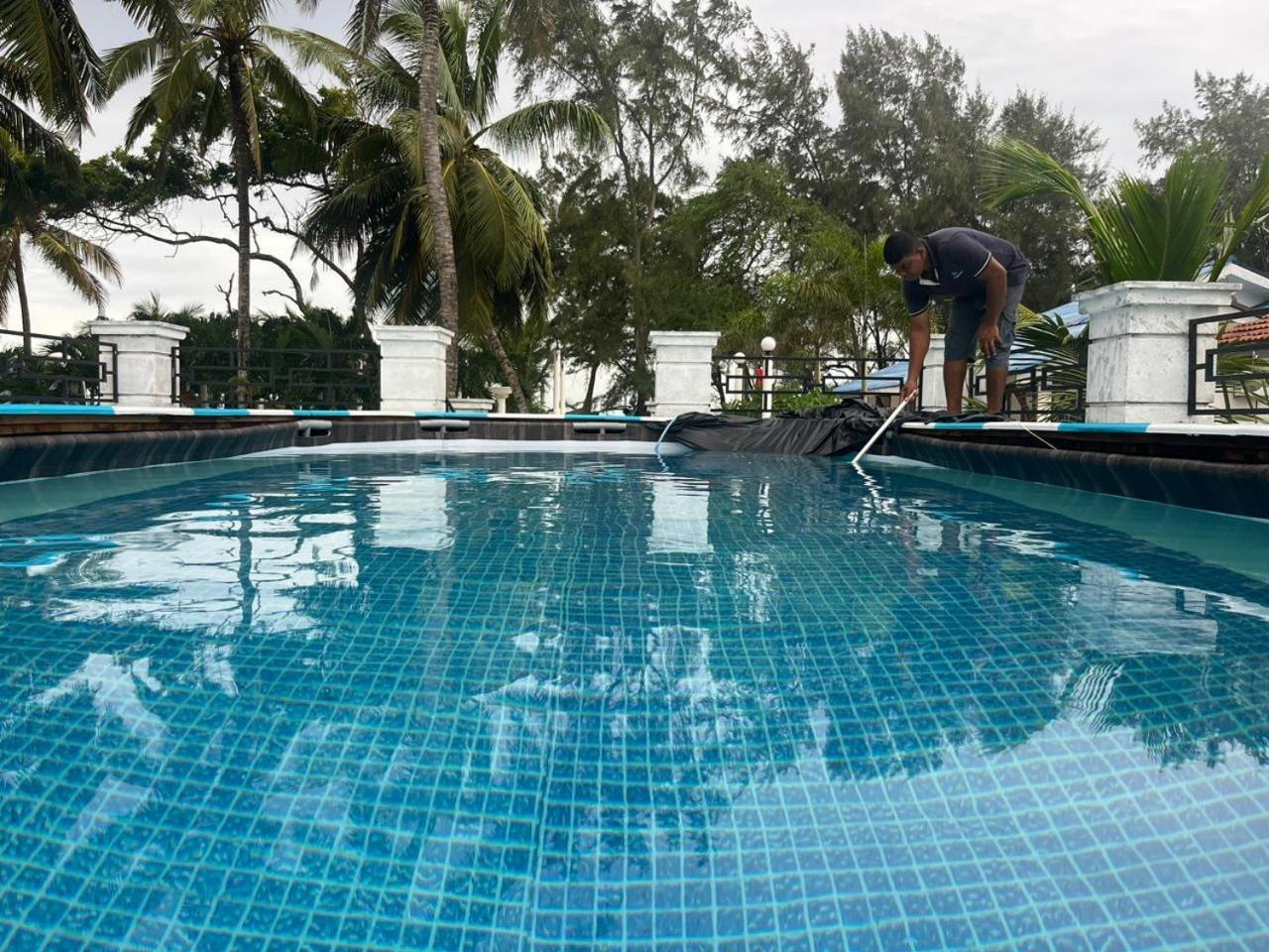 Ceylonta Beach Resort And Spa Hambantota Bagian luar foto