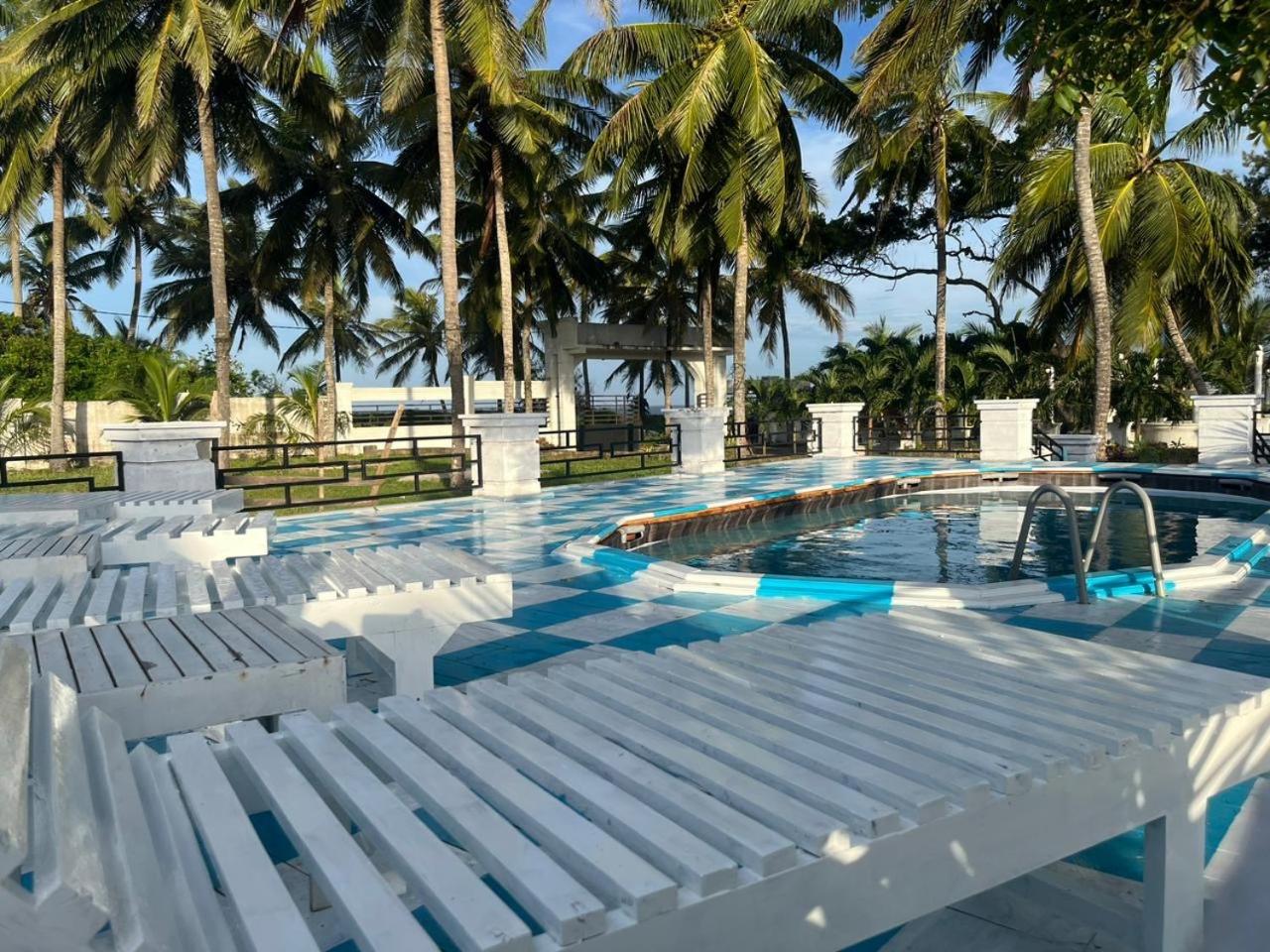 Ceylonta Beach Resort And Spa Hambantota Bagian luar foto